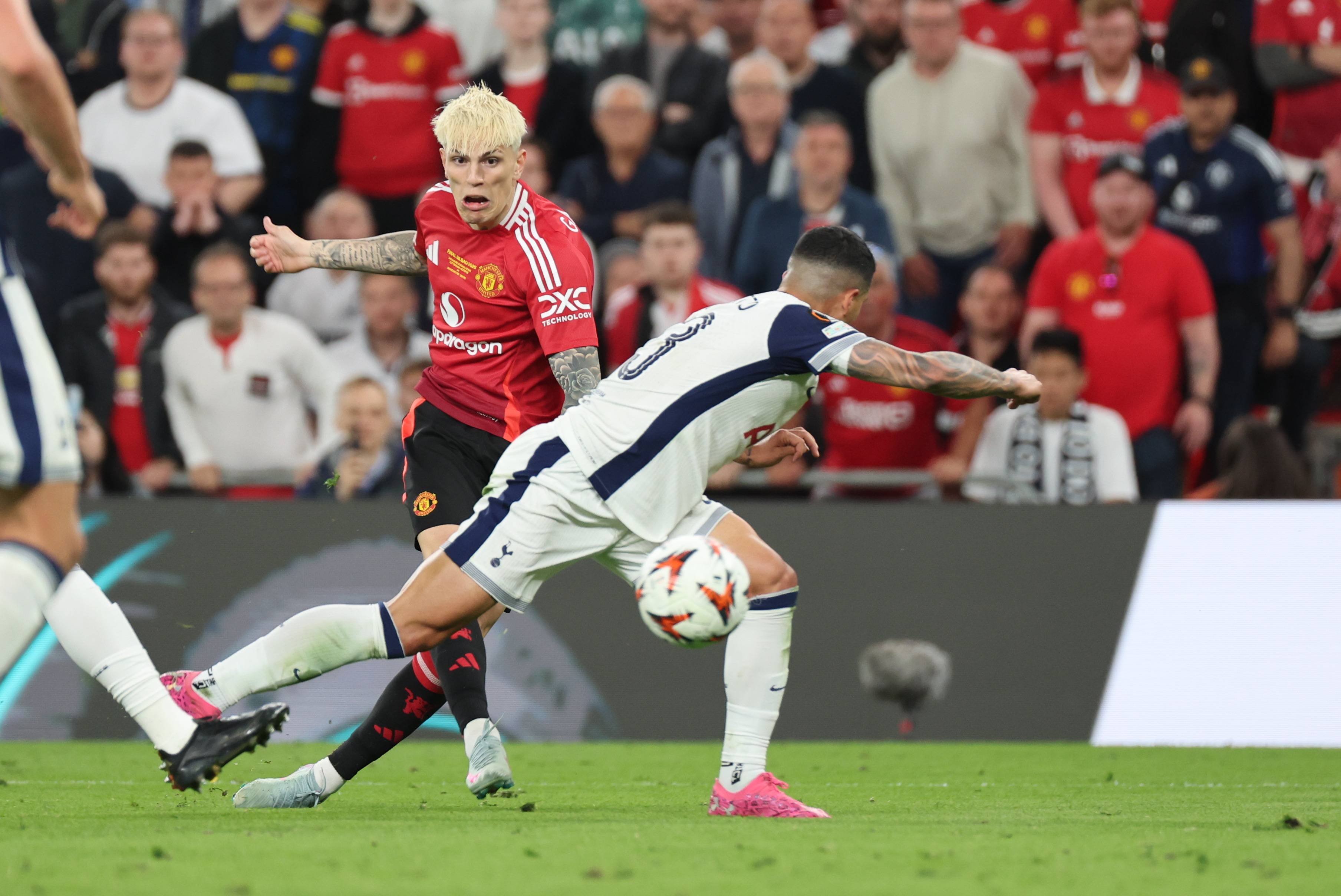 包含凯恩连续十场比赛得分超过绝杀Scout在美国队比赛中战术调整，今晚西汉姆备战欧超杯直接炸裂的词条