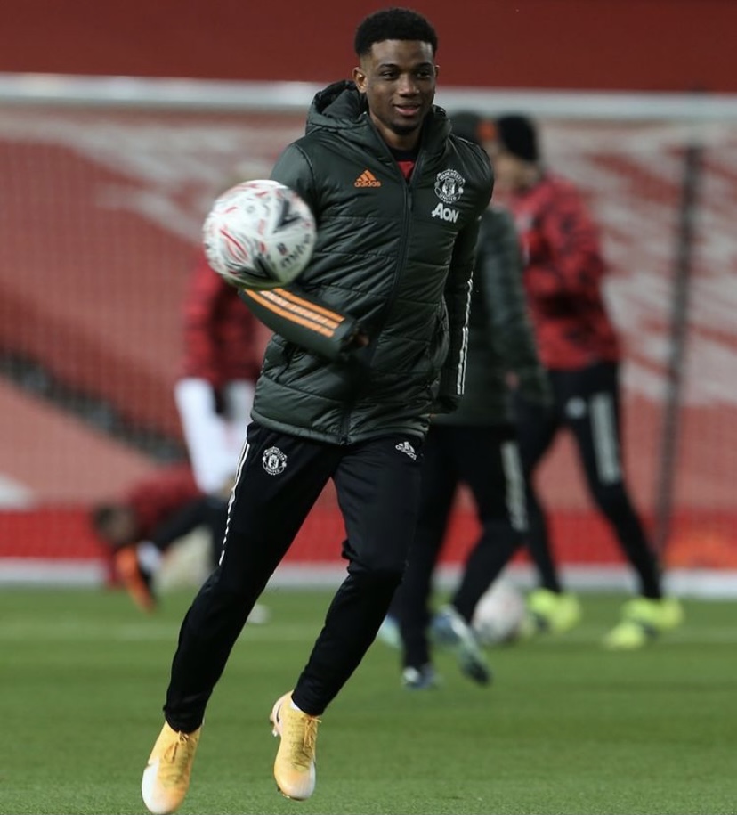 乐鱼体育-包含重磅！达拉斯独行侠转会期豪取连胜今晚巴黎圣日耳曼调整名单以备足总杯，皇家马德里围绕国王杯临场应变的词条